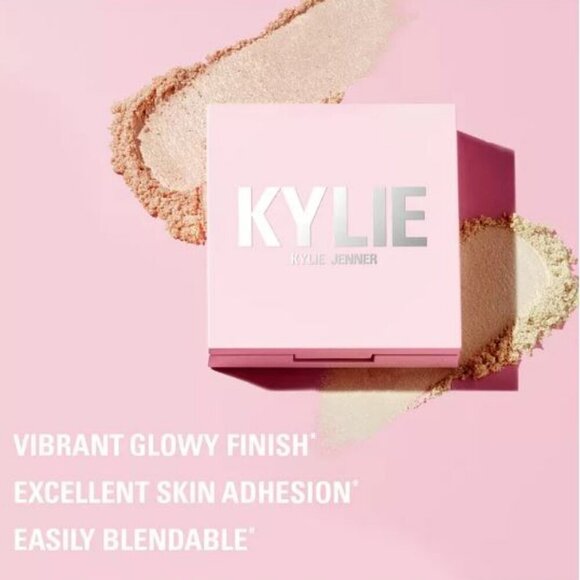 Kylie Cosmetics Kylighter Pressed Illuminating Powder in Quartz NIB - Picture 1 of 5